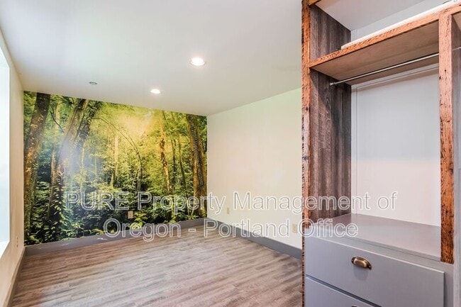 Photo - 2324 N Watts St Unit #B