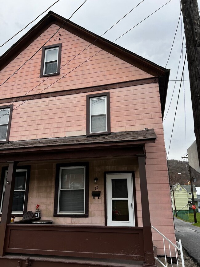 Photo - 21-23 Locust St Unidad 23 Locust