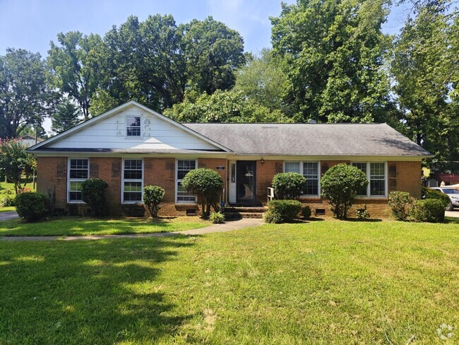 Building Photo - 5822 Craftsbury Dr Rental