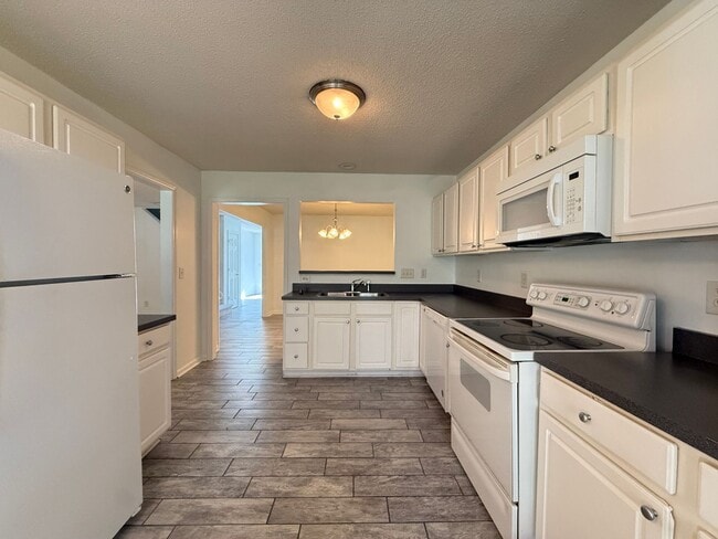 Photo - 1148 Academic Dr
