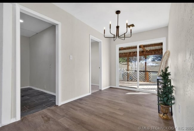 Photo - 508 NE Avondale Ave