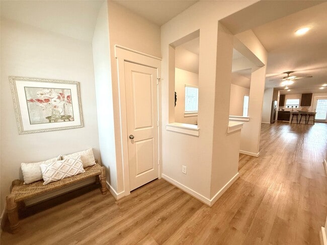 Building Photo - 7534 Coral Ter Dr Rental