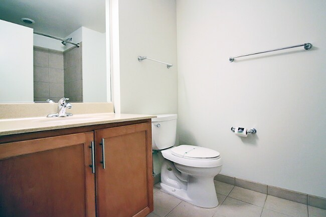 Photo - 353 N Clinton St