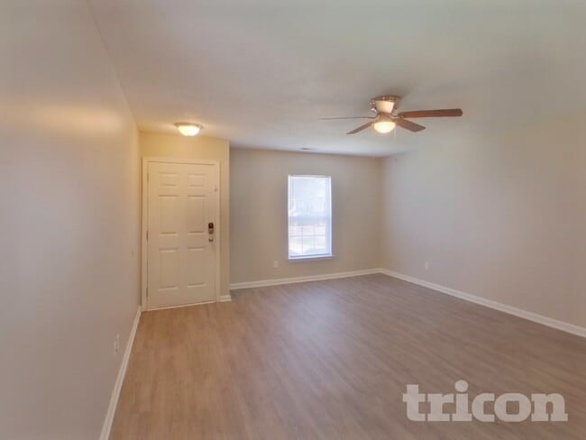 Photo - 80 Springway Dr