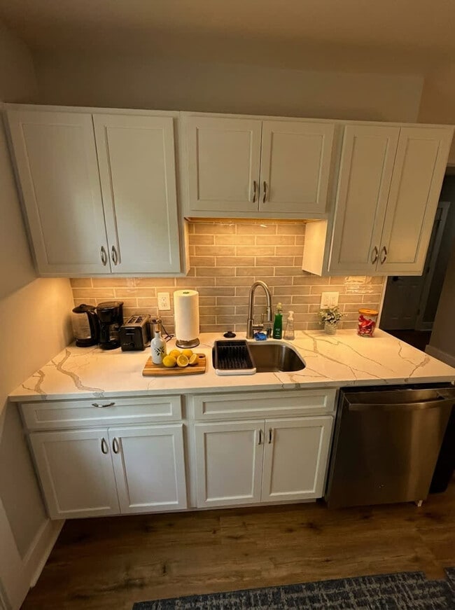 Photo - 203 S Dupont St Unit SI ID1604256P
