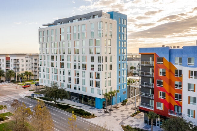 7004 Tavistock Lakes Blvd - Pixon