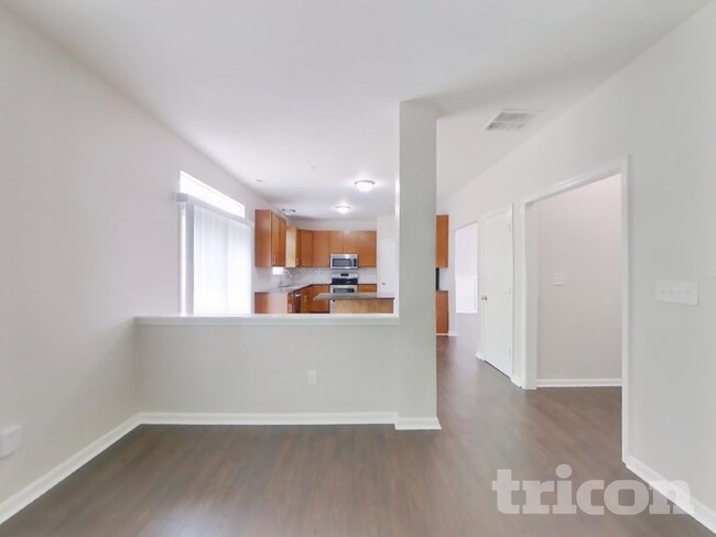 Photo - 1032 Central Park Blvd S