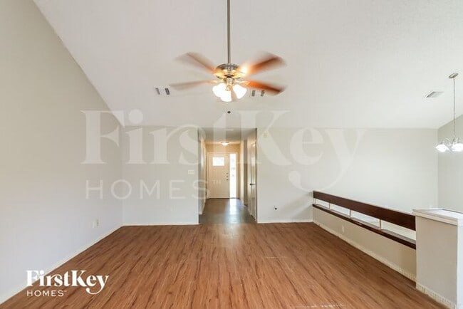 Photo - 7111 Navidad Rd