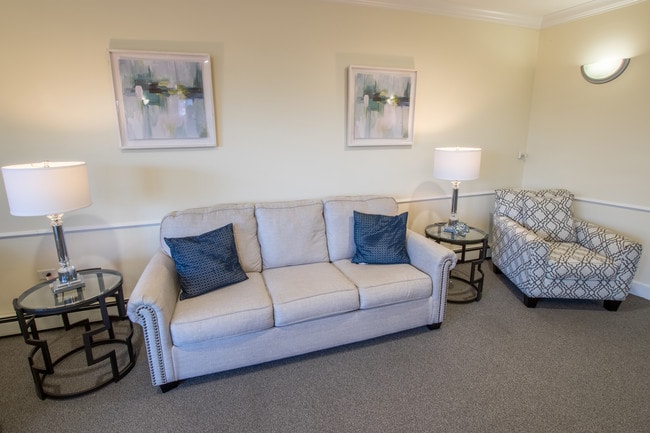 Photo - Lakewood Tower