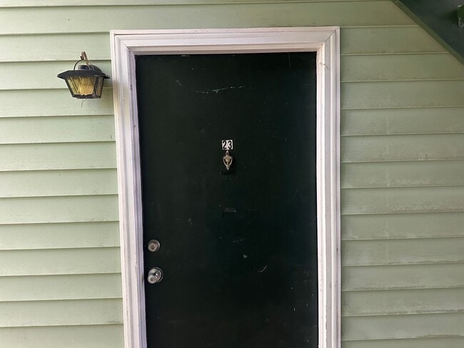 Photo - 23 Greenbriar* Unit #23-Greenbriar