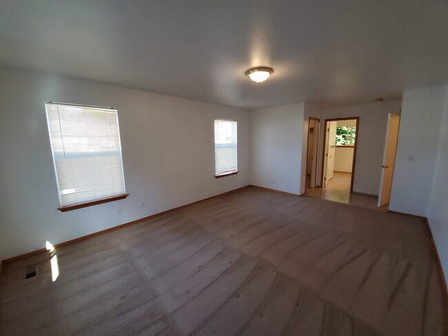 Photo - 6442 Shire Estate Pl NE