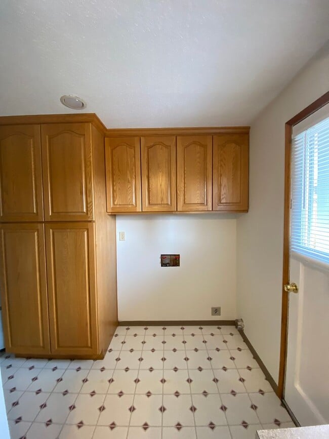 Photo - 705 S 45th Ave Unidad 705 1/2