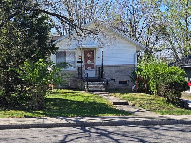 Photo - 506 E Hillside Dr