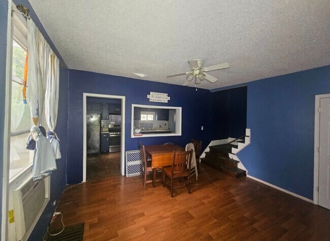 321 Hiett Ave