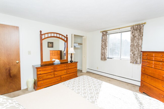 J.E. Furnished Apartments of Waltham