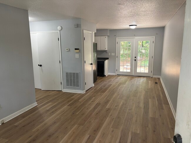 Photo - 839 Barringer Dr