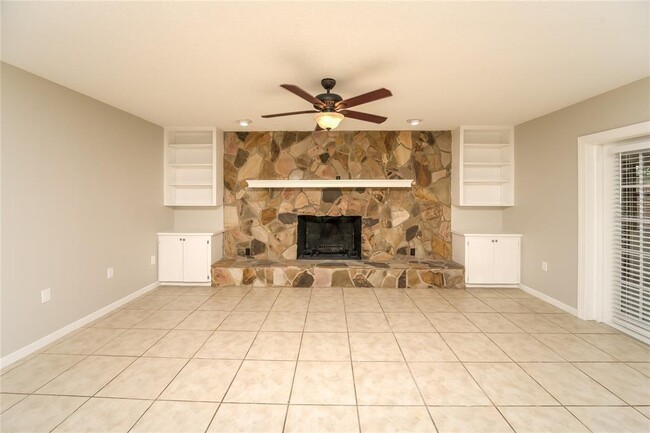 Photo - 2229 Flaming Arrow Dr