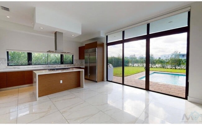 Photo - 16580 Sunset Way