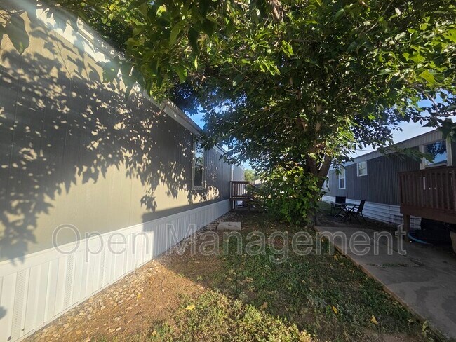 Photo - 2501 Martin Luther King Dr
