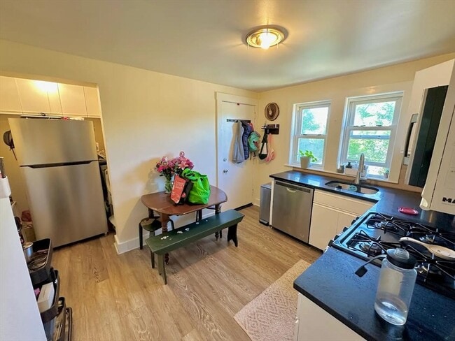 Photo - 1145 Boylston St Unit 4