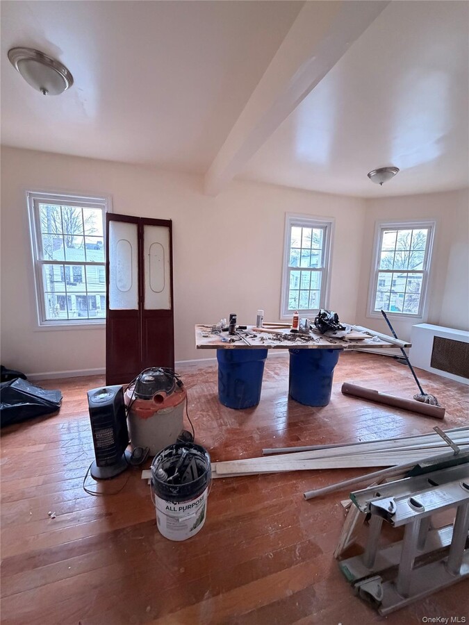 Photo - 310 S 7th Ave