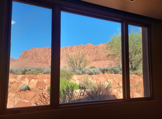 Photo - Beautiful Desert Oasis! 3 Bedroom, Single ...