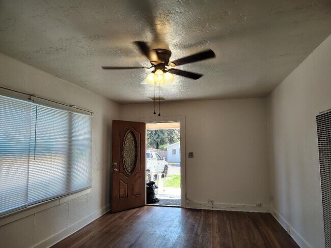 310 Arvin St