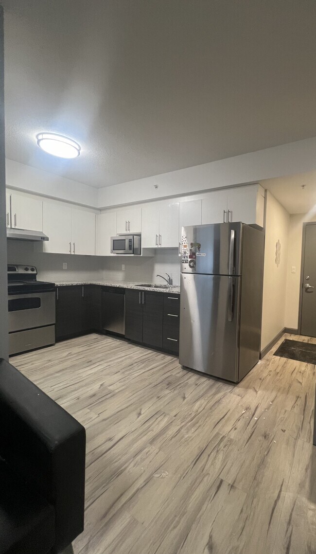 Building Photo - 258A Sunview St