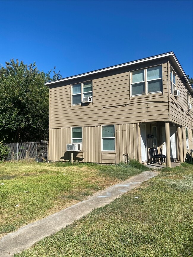 Photo - 1204 7th Ave N