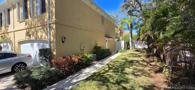 Photo - 47 Tall Oaks Cir