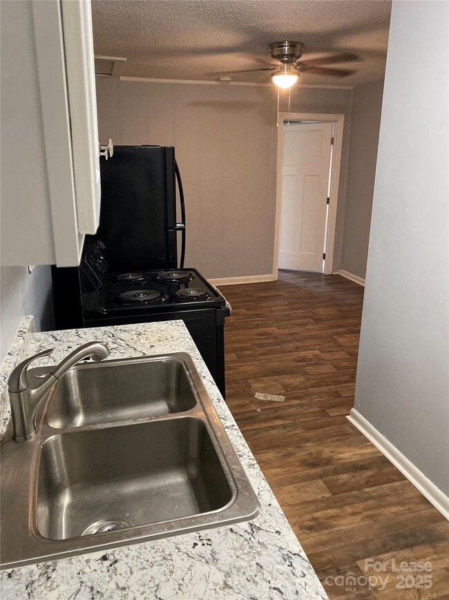 Photo - 3805 Miriam Dr Unit 8