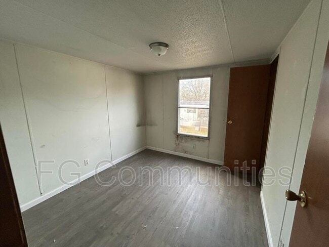 Photo - 1754 Zion Rd