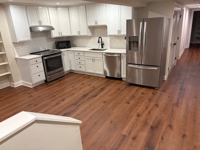 Building Photo - 3211 13th St NW Unit Basement