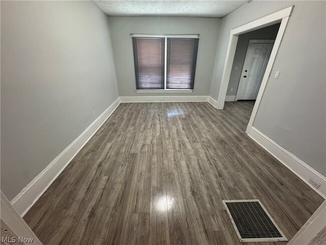 Photo - 2020 Corning Ave