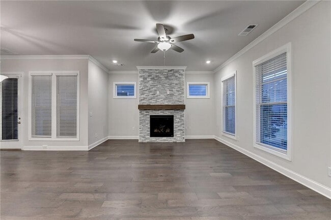 Photo - 1024 Miranda Ter