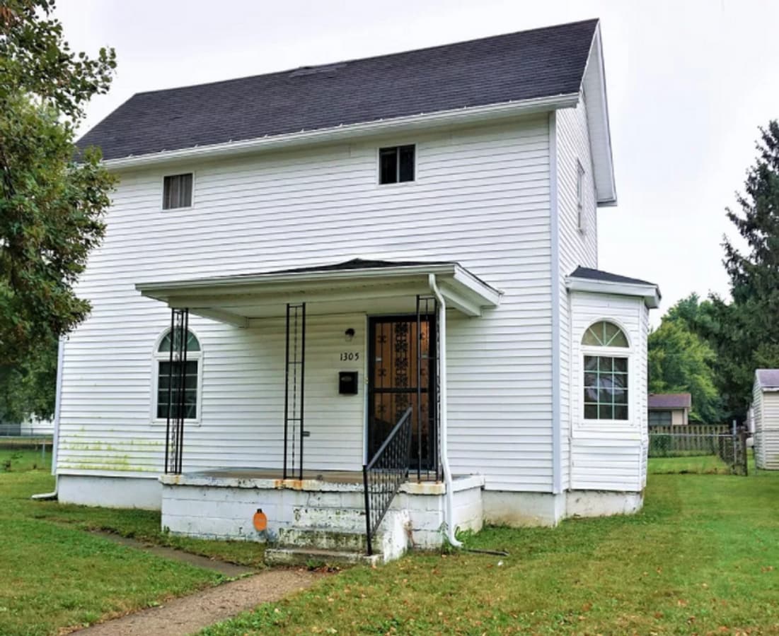 Photo - 4-bed, 2-bath home in Urbana available for August!  Currently being remodeled!