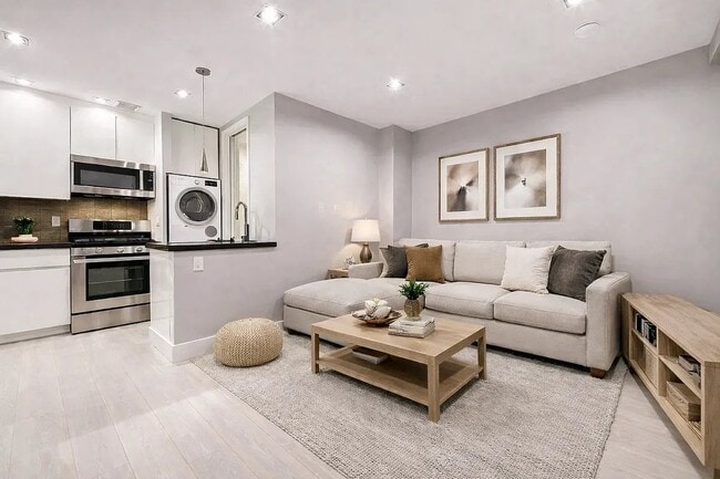 Building Photo - 161 Stanton St