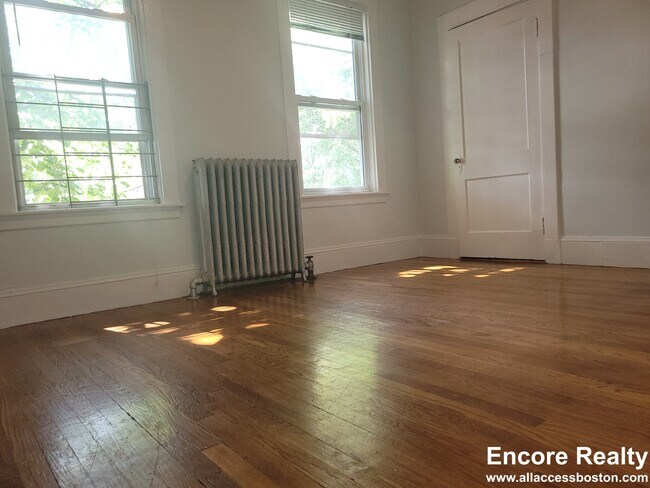 Photo - 1781 Commonwealth Ave Unit 3