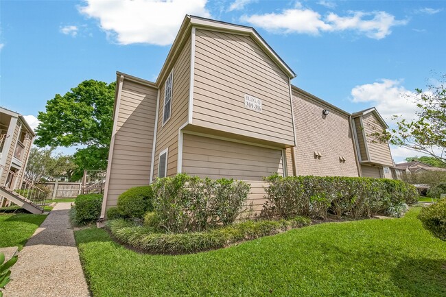 Photo - 1860 White Oak Dr Unidad 311