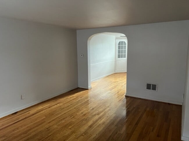 Photo - $1,300 harrisburg 3 bedroom house for rent