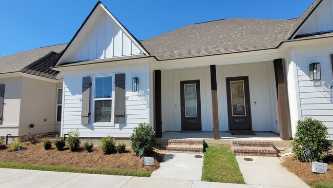 Building Photo - Brand new 3 bedroom, 2 bath town home!$500 off first month with 30 day move in**