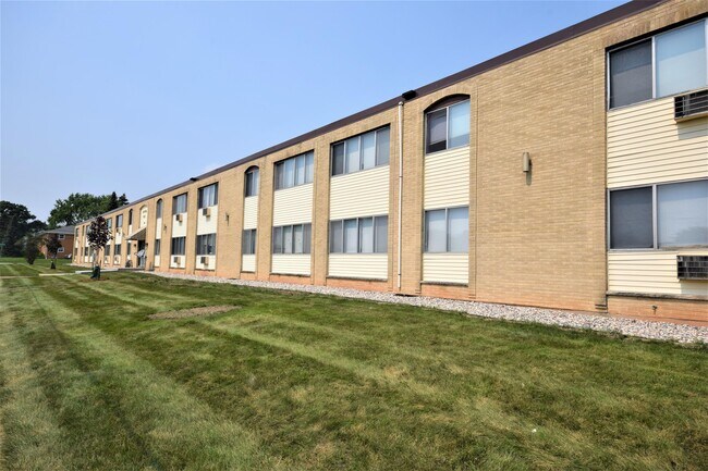 Photo - 1184 Western Avenue