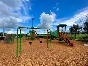 Photo - 999 Cumberland Dr