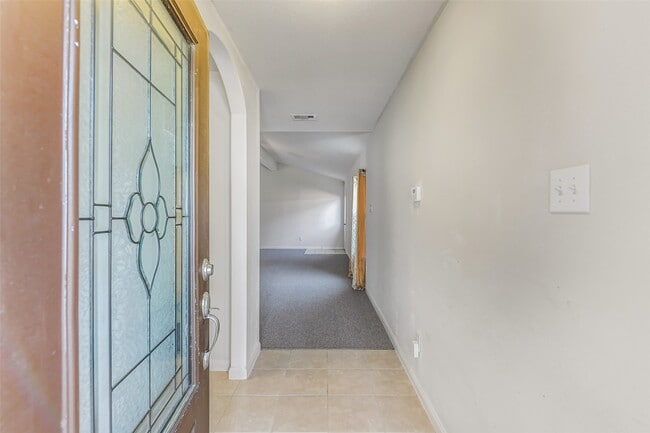 Building Photo - 22719 Tabberts Wy