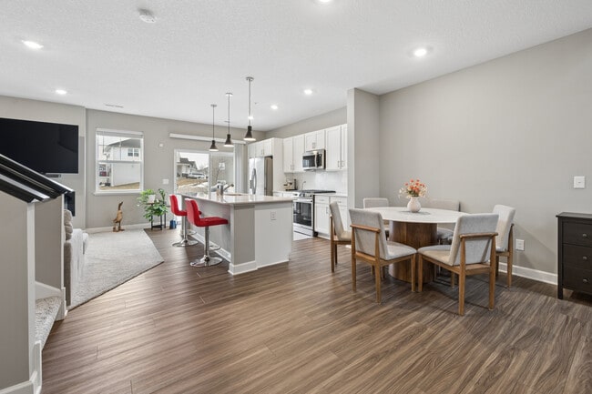 Photo - Townhouse in Shakopee