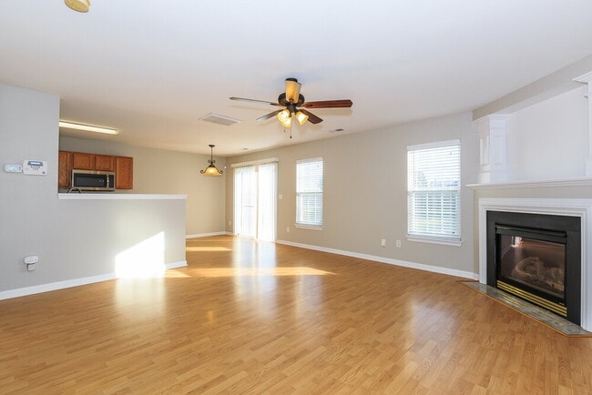 Photo - 10305 Green Hedge Ave
