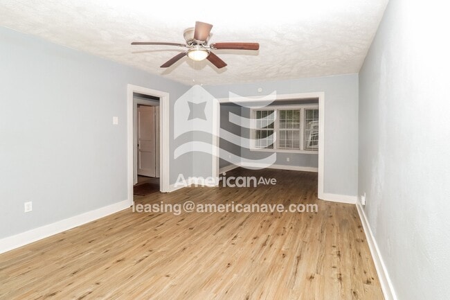 Photo - 335 E Ridgeway St