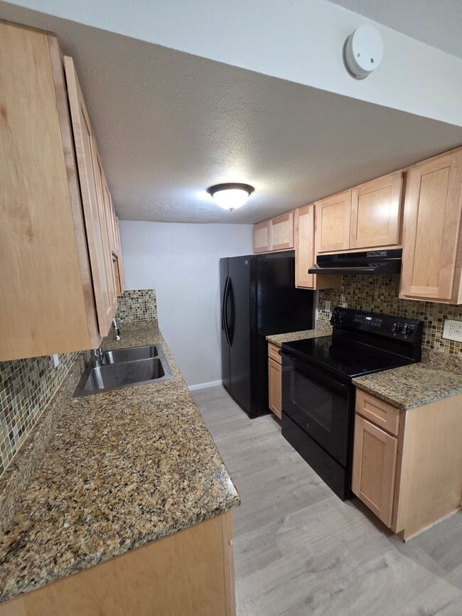 Photo - 710 W Cleveland Cir
