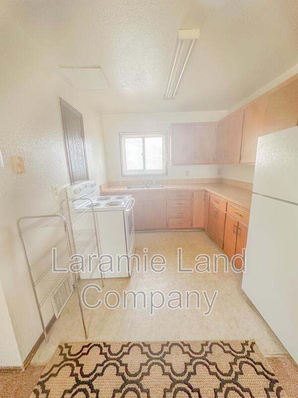 Photo - 1268 N 6th St