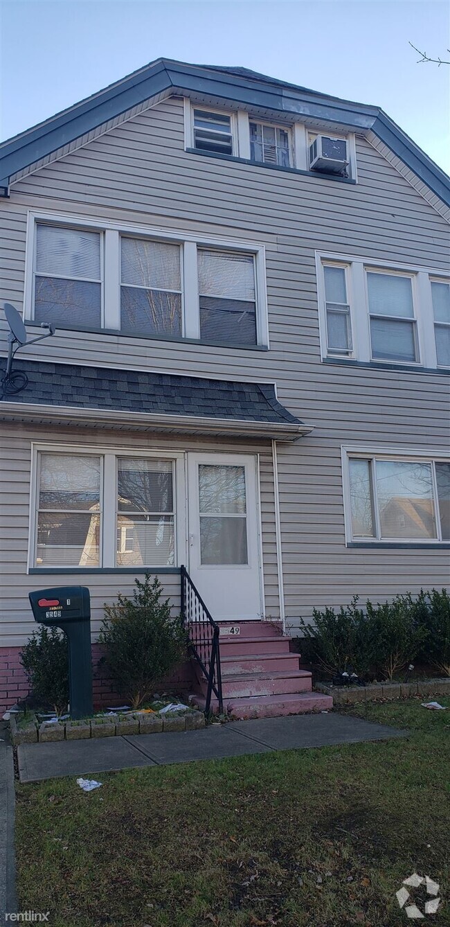 Building Photo - 2 br, 1 bath Triplex - 3549 West 129th Str... Rental